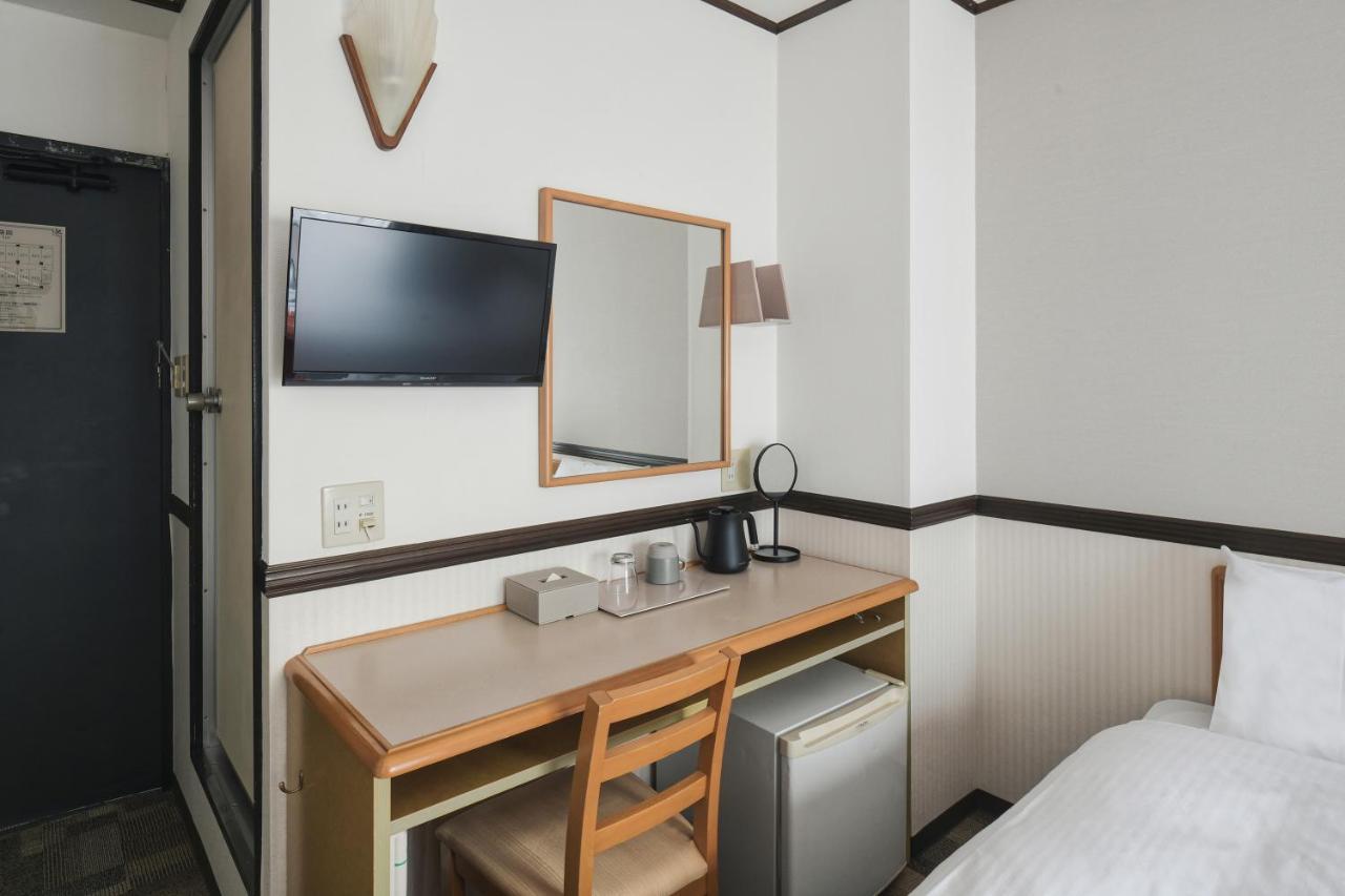 Vessel Inn Asakusa Tsukuba Express Tokió Kültér fotó